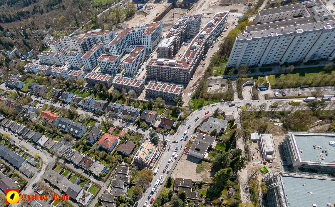 21.04.2023 - Luftbilder von der Baustelle Niederalmstraße 16 in Neuperlach